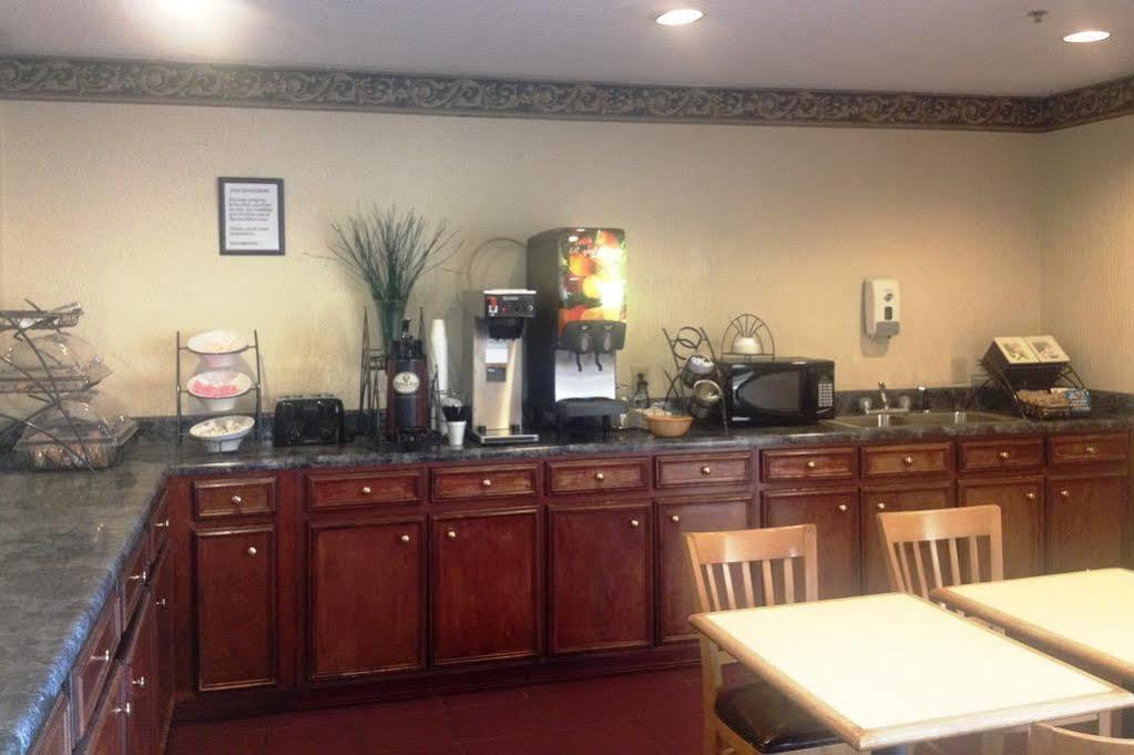 Quality Inn & Suites Augusta Fort Eisenhower Area Luaran gambar